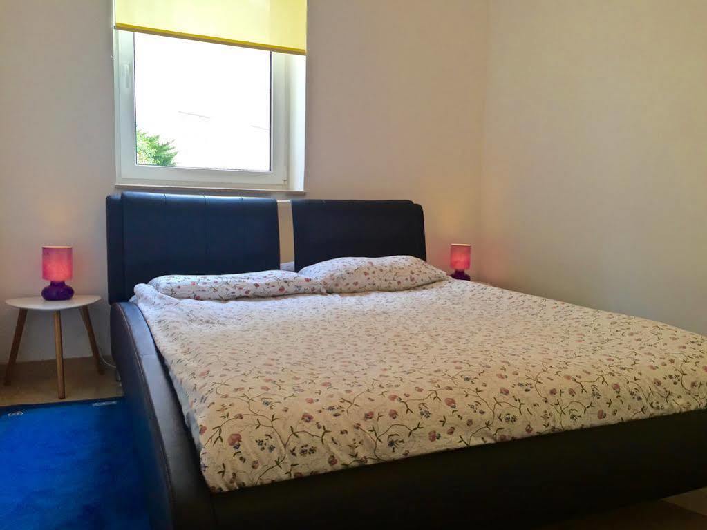 בפורטורוז Apartments Lucija מראה חיצוני תמונה