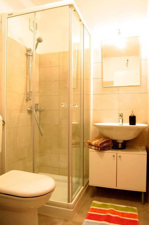 בפורטורוז Apartments Lucija מראה חיצוני תמונה