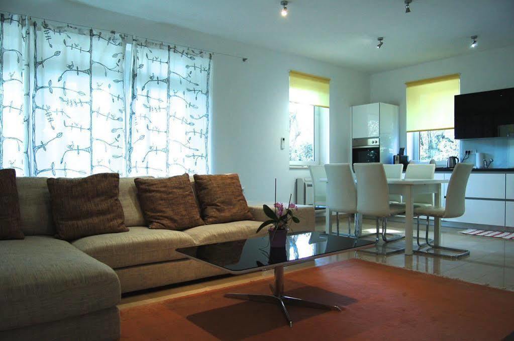 בפורטורוז Apartments Lucija מראה חיצוני תמונה