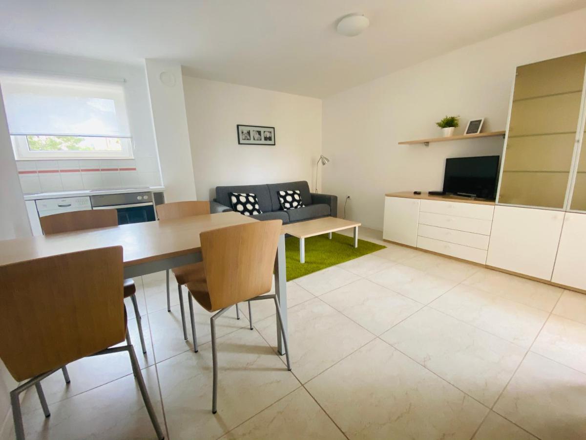 בפורטורוז Apartments Lucija מראה חיצוני תמונה